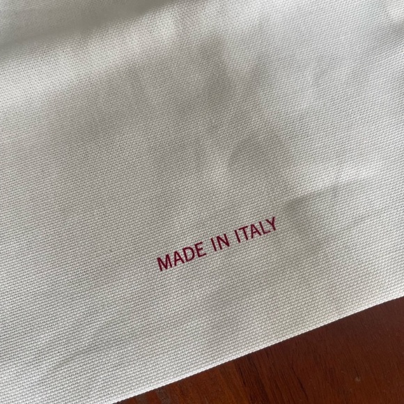 NEW‼️ Salvatore Ferragamo Dust Cover - Picture 3 of 5